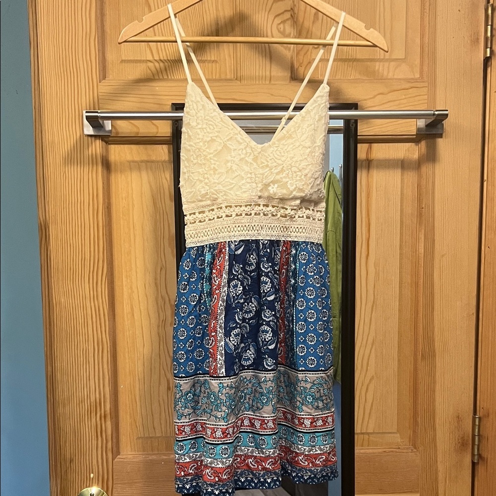 Iris Cream Lace and Blue Patterned Mini Dress Sz M